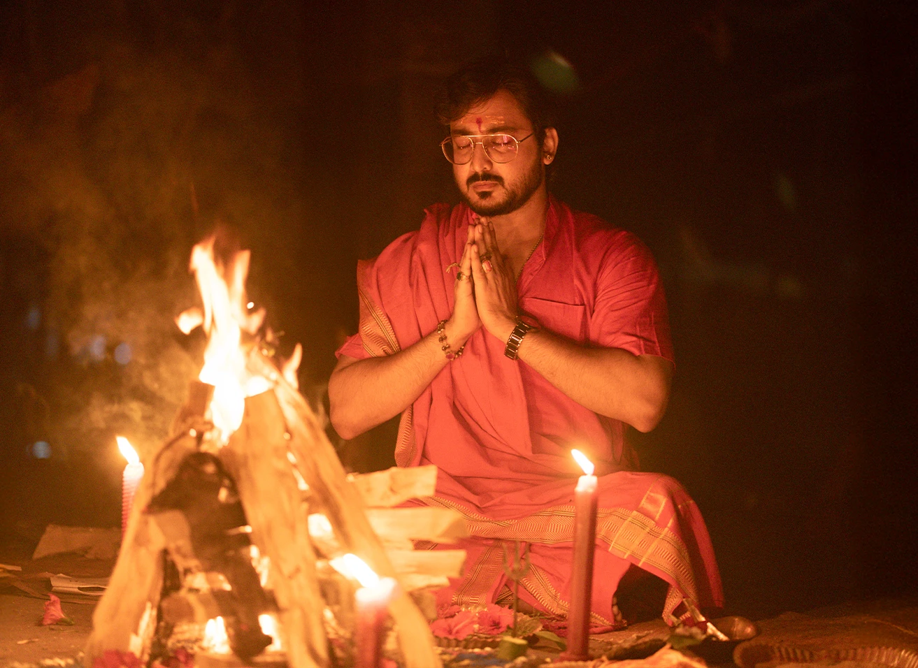 Spiritual seekers performing Full Moon and Amavasya Sadhana meditation under guidance at Nabatara Institute